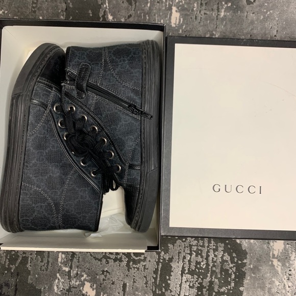 GUCCI - Picture 3 of 8